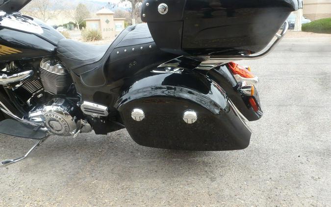 2015 Indian Motorcycle® Chieftain® Thunder Black