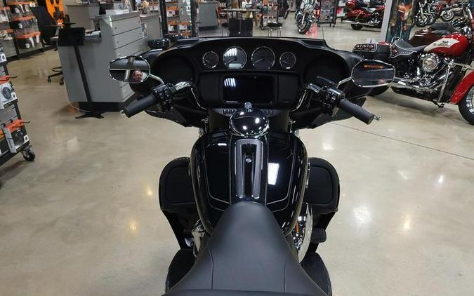 2024 Harley-Davidson® FLHTCUTG - Tri Glide® Ultra