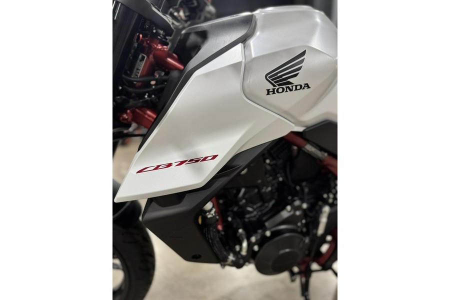 2025 Honda CB750 Hornet