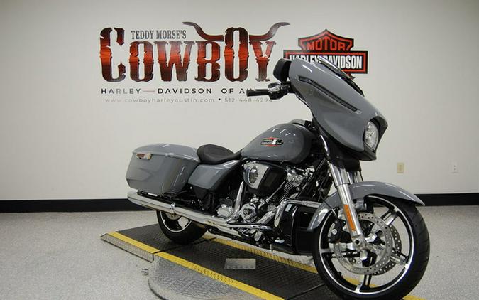2026 Harley-Davidson FLHX - Street Glide
