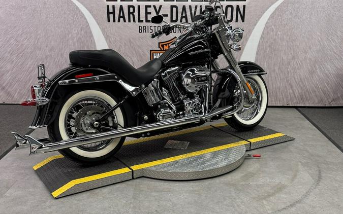 2017 FLSTN Softail® Deluxe