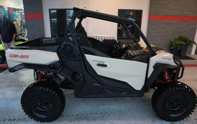 2023 Can-Am® Commander XT-P