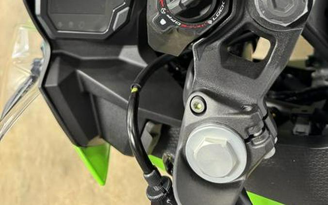 2024 Kawasaki Ninja® 500 SE 40th Anniversary Edition ABS