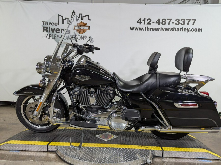 2017 Harley-Davidson Road King Vivid Black