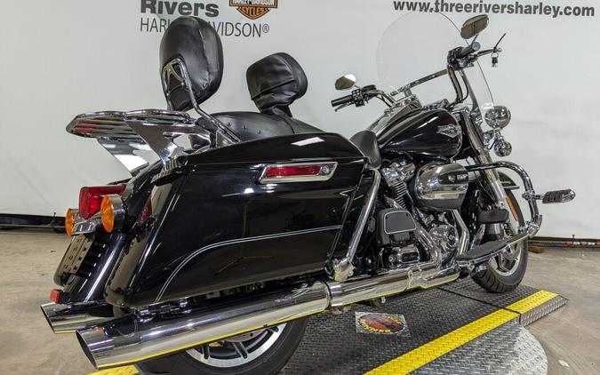 2017 Harley-Davidson Road King Vivid Black