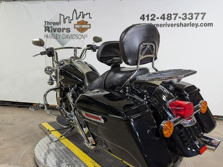 2017 Harley-Davidson Road King Vivid Black