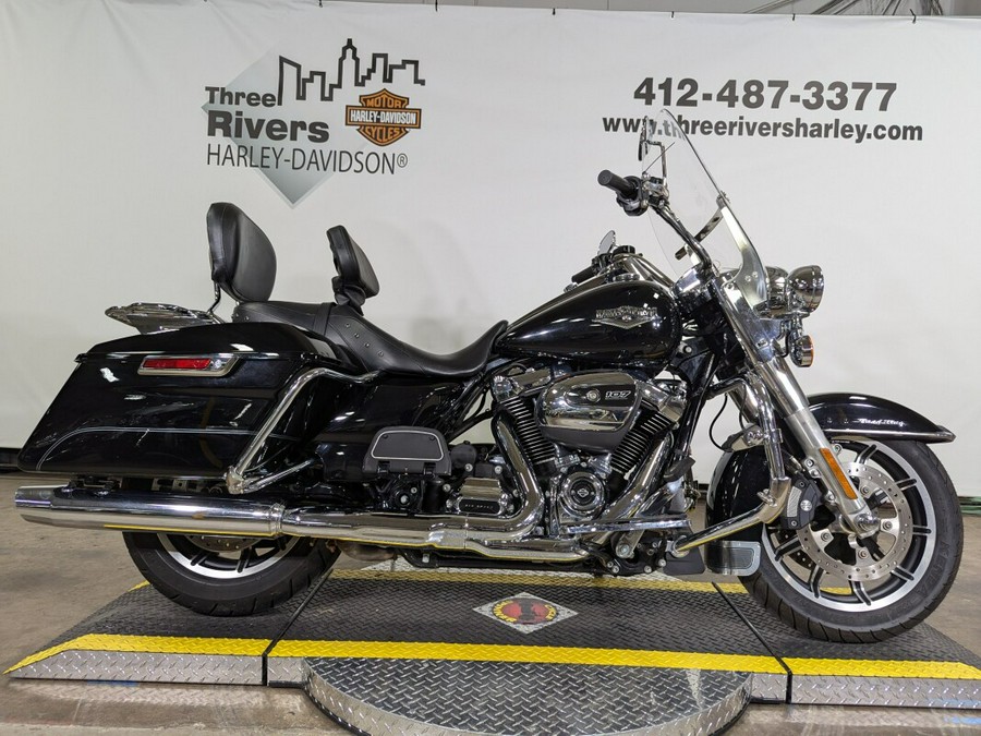 2017 Harley-Davidson Road King Vivid Black