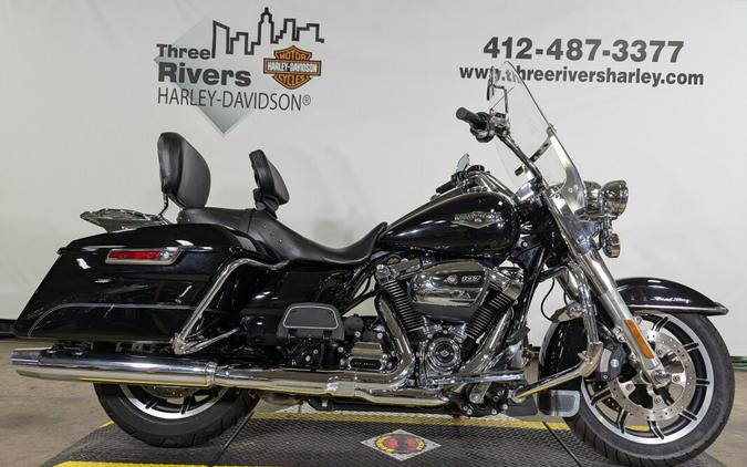 2017 Harley-Davidson Road King Vivid Black