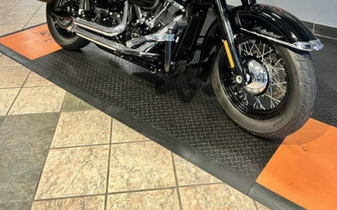 2020 Harley-Davidson FLHCS - Heritage Classic 114