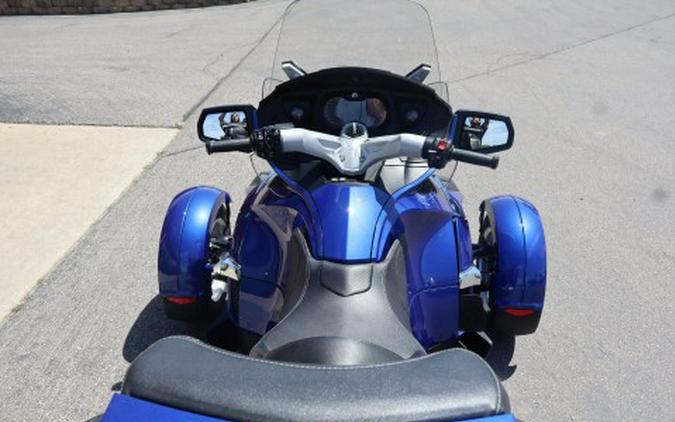 2012 Can-Am Spyder® RT Audio & Convenience