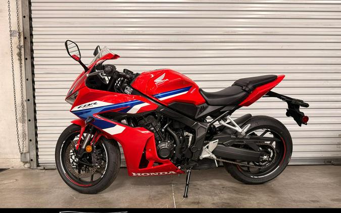 2026 Honda® CBR650R E-Clutch