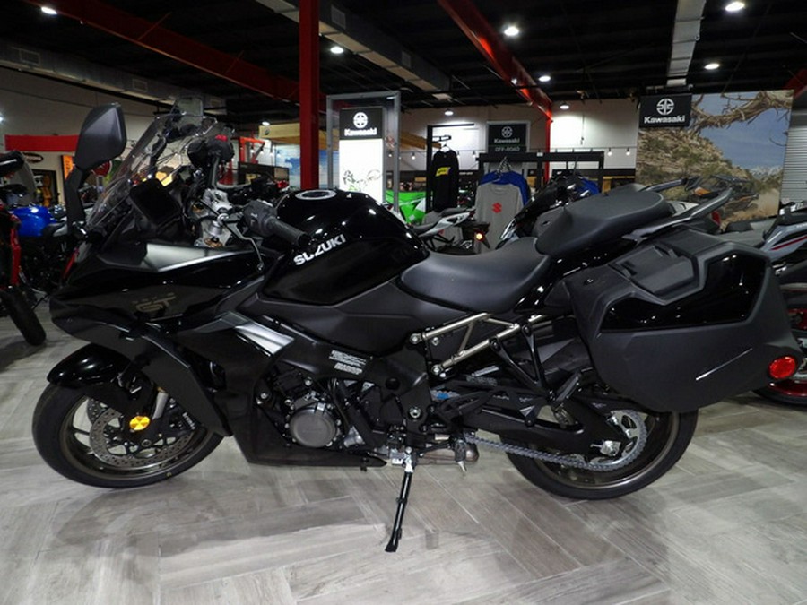 2024 Suzuki GSX-S1000GT Plus