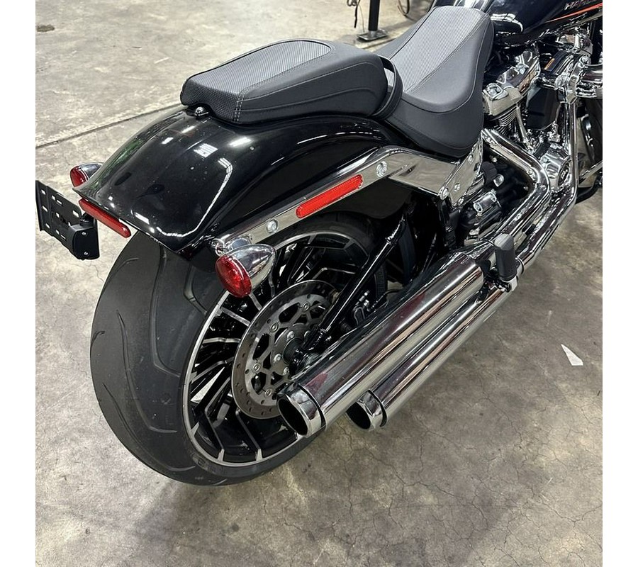 2023 Harley-Davidson® FXBR - Breakout® 117