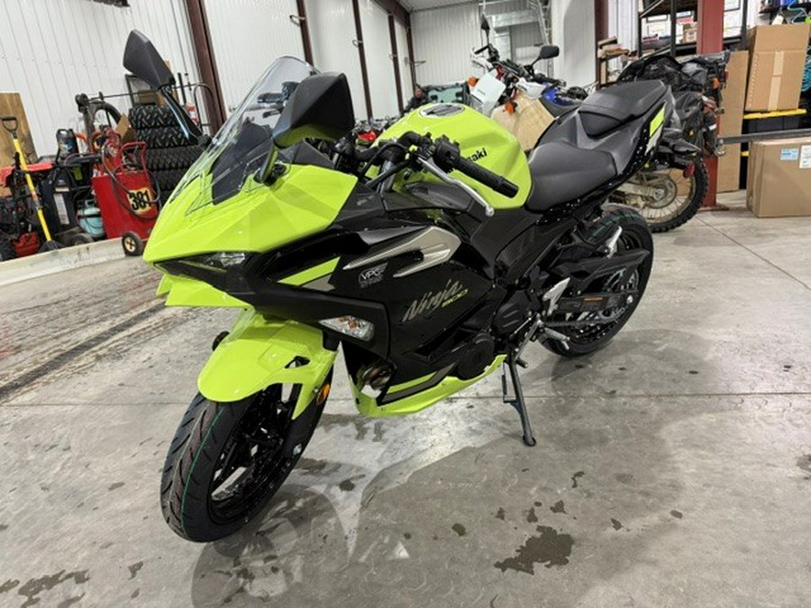 2026 Kawasaki Ninja® 500 ABS