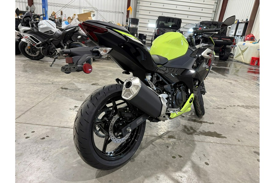 2026 Kawasaki Ninja® 500 ABS