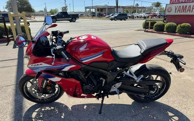 2026 Honda® CBR650R E-Clutch