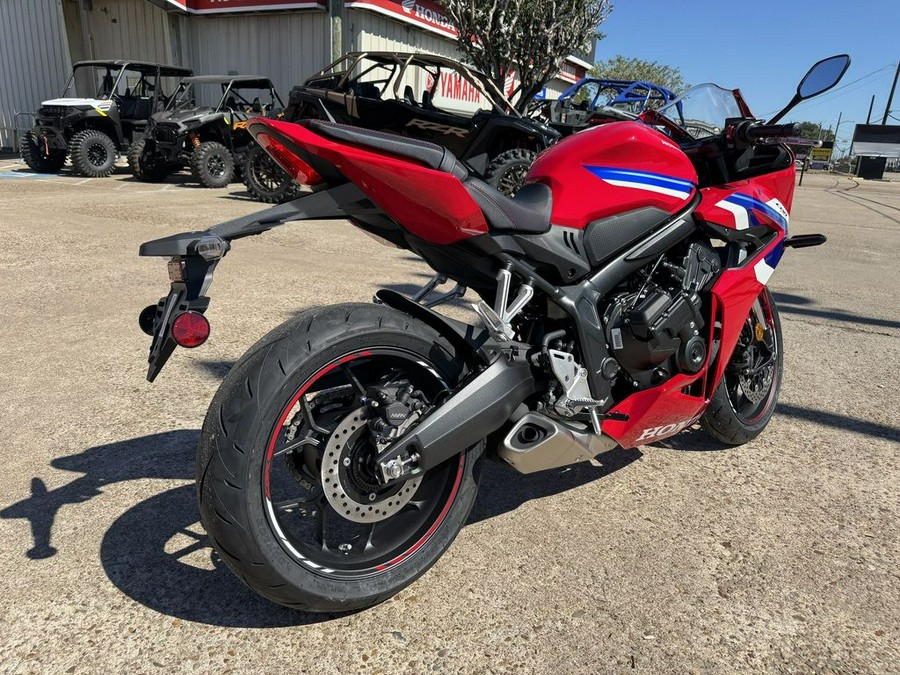 2026 Honda® CBR650R E-Clutch