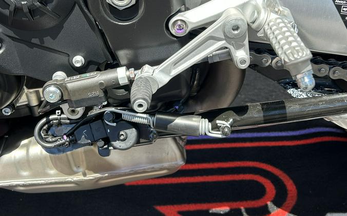 2027 Aprilia Tuono V4 Factory 1100