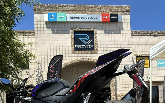 2027 Aprilia Tuono V4 Factory 1100