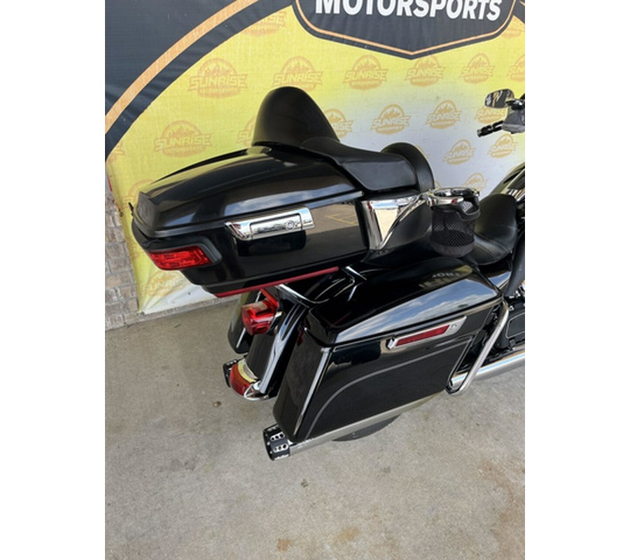 2015 Harley-Davidson FLHTCU Electra Glide Ultra Classic