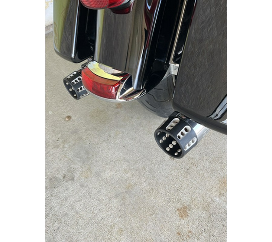 2015 Harley-Davidson FLHTCU Electra Glide Ultra Classic