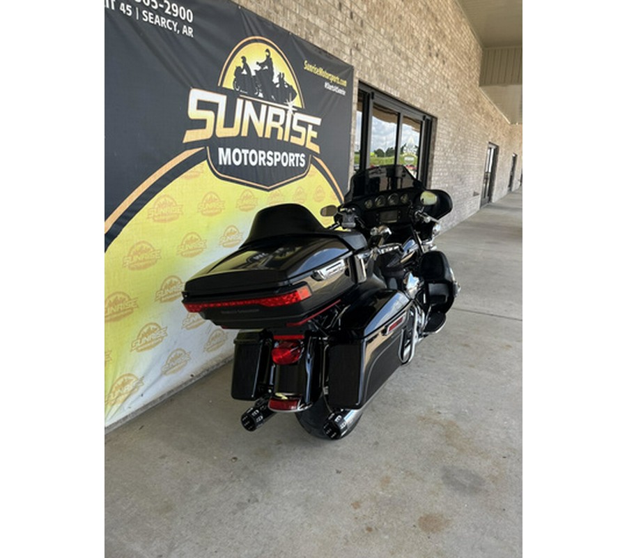 2015 Harley-Davidson FLHTCU Electra Glide Ultra Classic