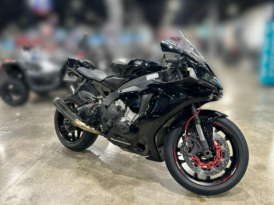 2015 Yamaha YZF-R1