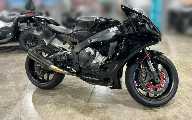2015 Yamaha YZF-R1