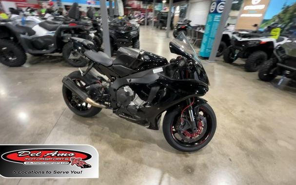 2015 Yamaha YZF-R1