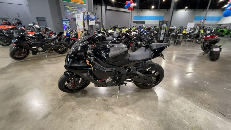 2015 Yamaha YZF-R1