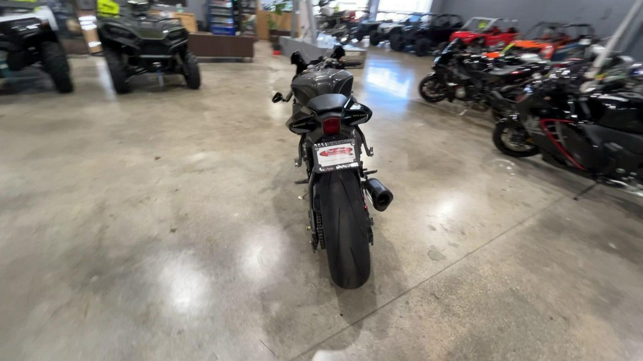 2015 Yamaha YZF-R1