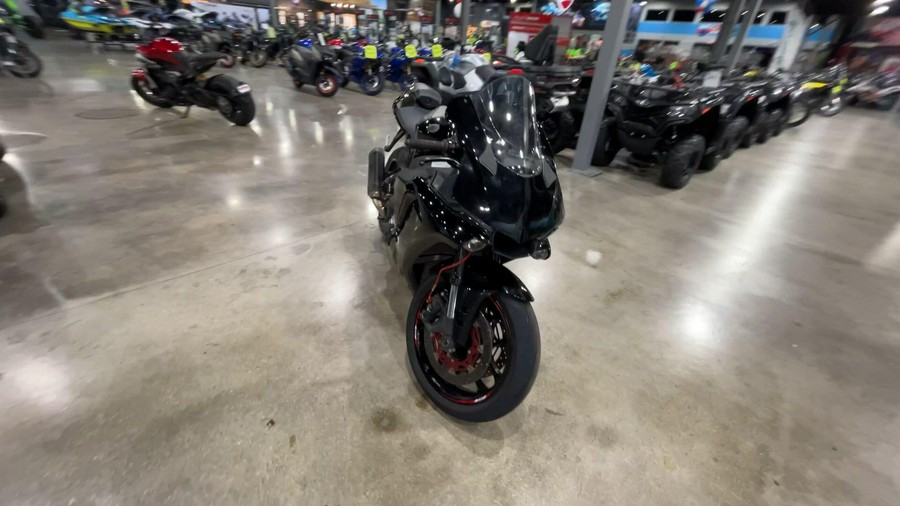 2015 Yamaha YZF-R1