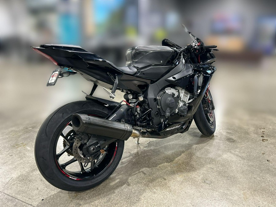 2015 Yamaha YZF-R1