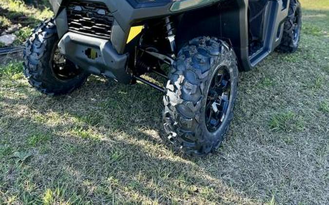 2024 Can-Am® Defender DPS HD7 Tundra Green