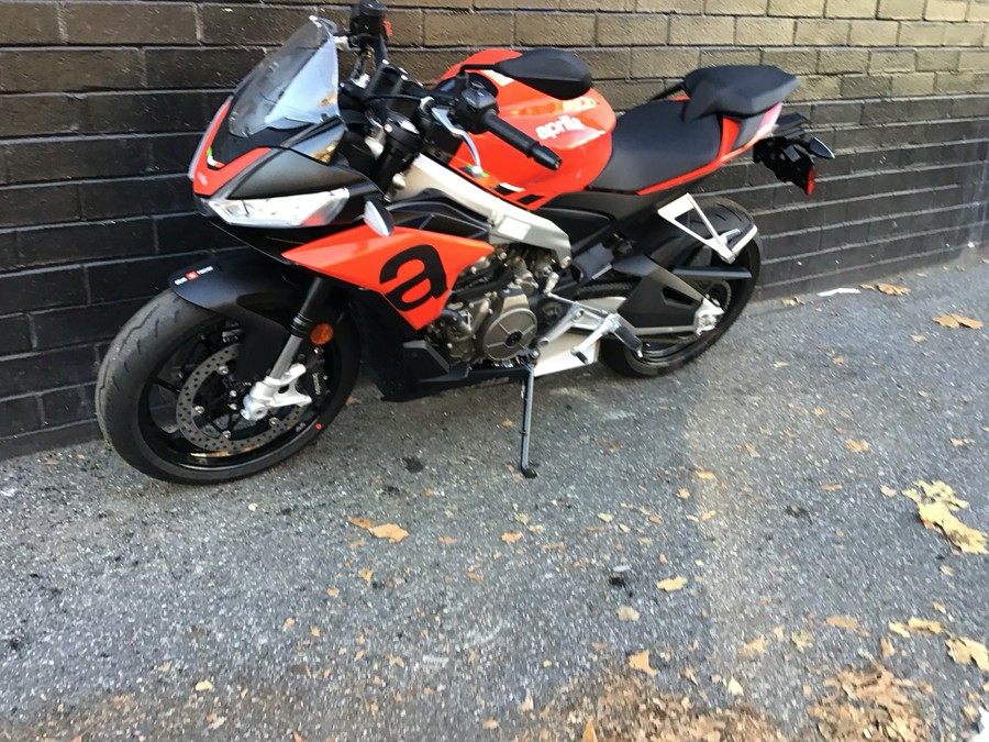 2024 Aprilia Tuono 660