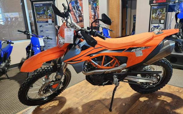 2023 KTM 690 Enduro R