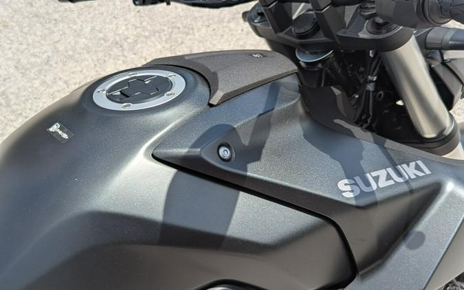 2025 Suzuki GSX-8S