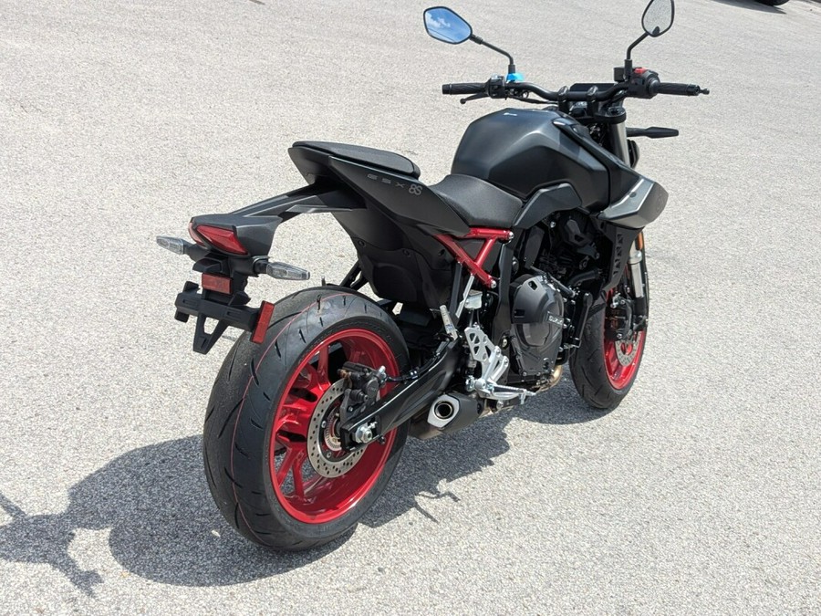 2025 Suzuki GSX-8S