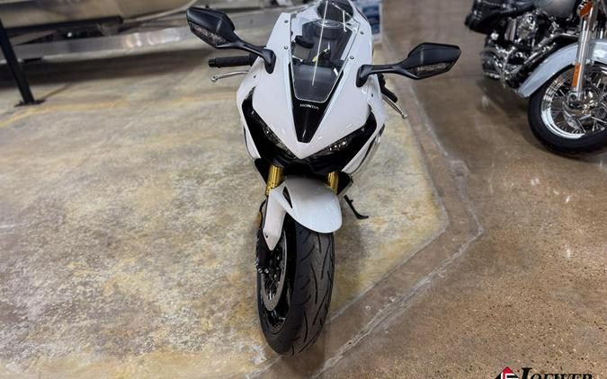 2026 Honda® CBR1000RR-R Fireblade SP