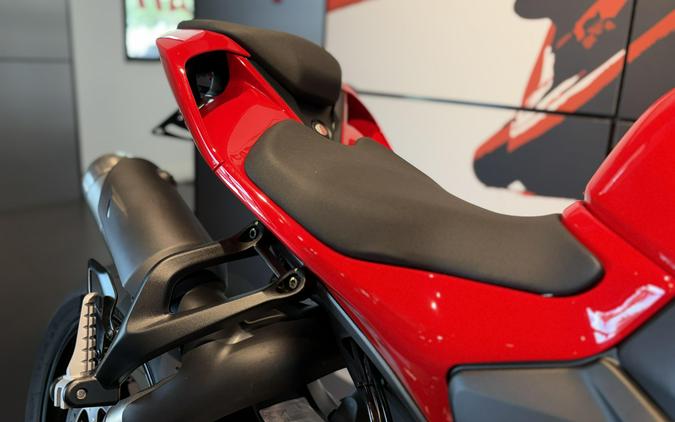 2026 Ducati STREETFIGHTER V2