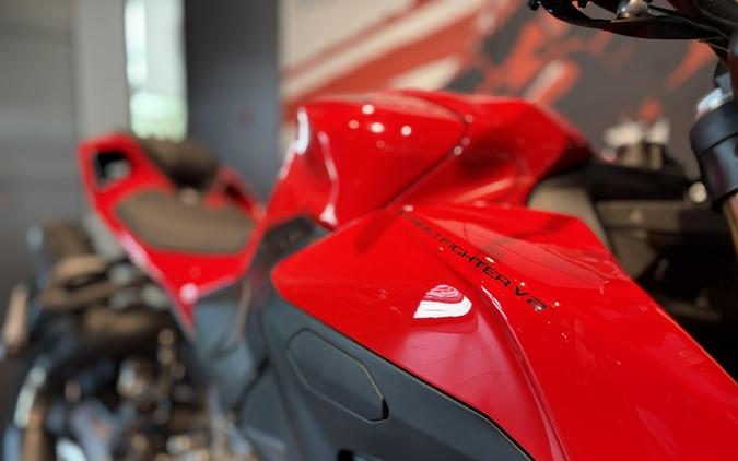 2026 Ducati STREETFIGHTER V2