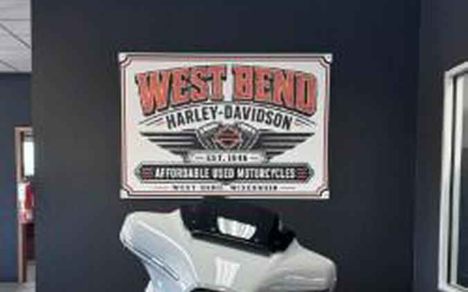 2024 Harley-Davidson Street Glide Billiard Gray