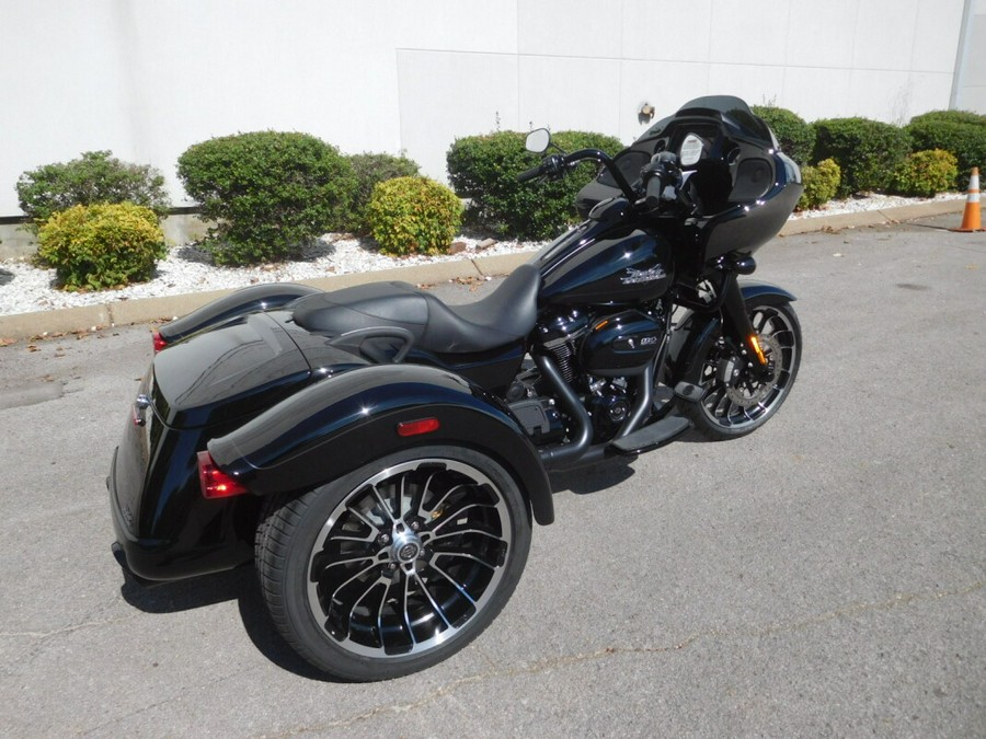 FLTRT 2024 Road Glide 3