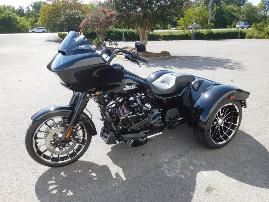 FLTRT 2024 Road Glide 3