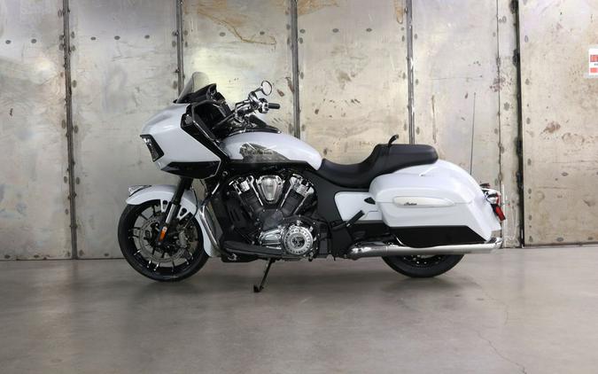 2024 Indian Motorcycle® Challenger® Limited Ghost White Metallic