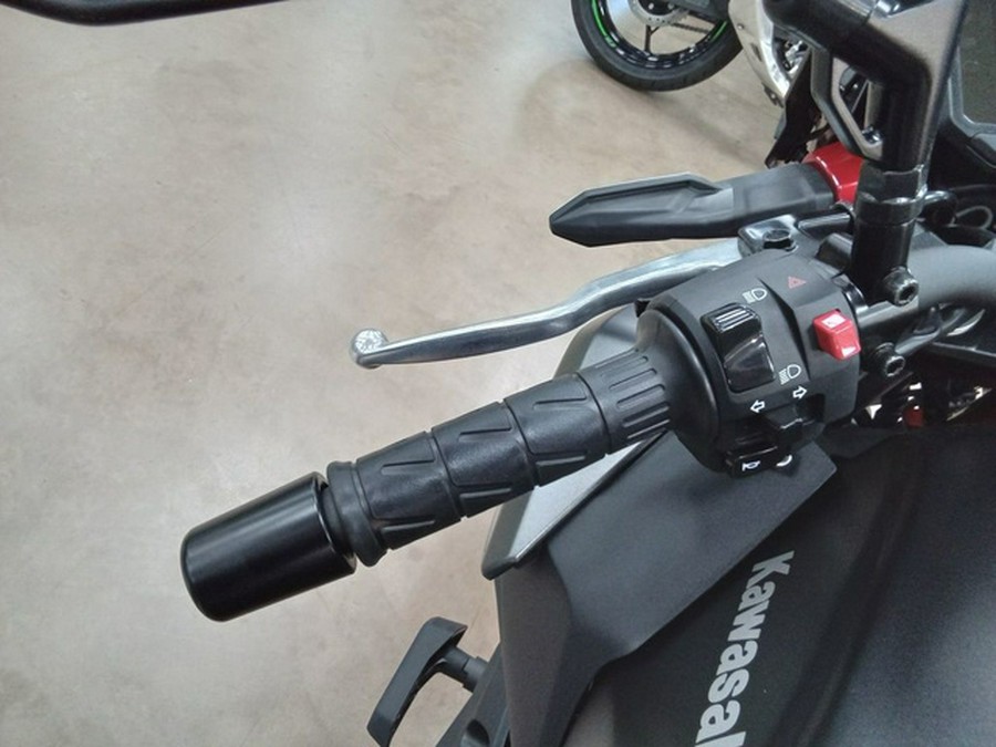 2025 Kawasaki Z500 SE ABS