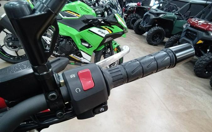 2025 Kawasaki Z500 SE ABS