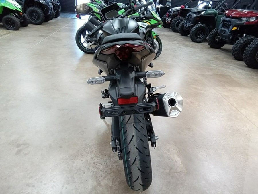 2025 Kawasaki Z500 SE ABS