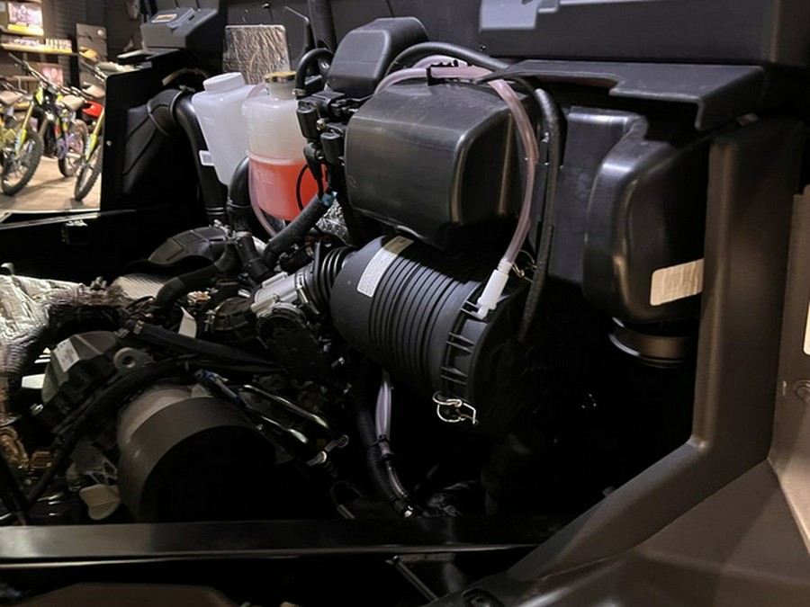 2025 Can-Am Defender Limited HD10