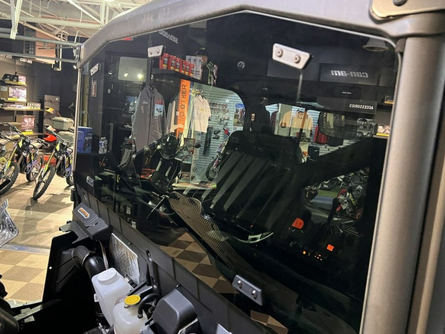 2025 Can-Am Defender Limited HD10